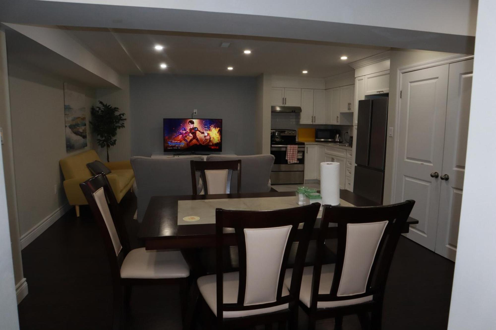 Stunning Furnished 2Bedroom/2Washroom Apartment Brampton Kültér fotó