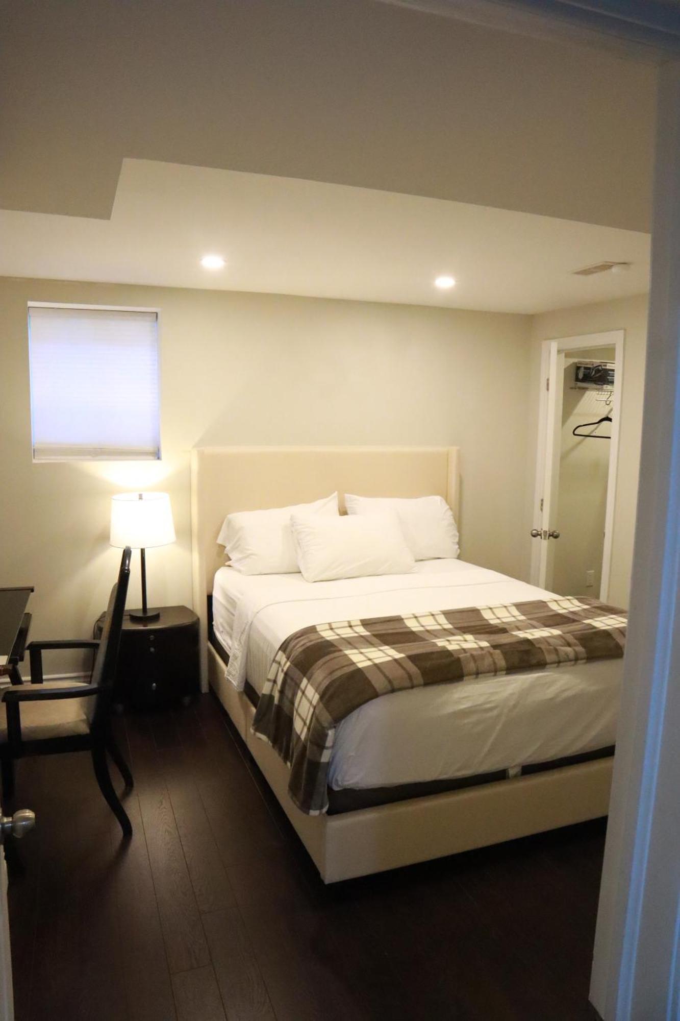 Stunning Furnished 2Bedroom/2Washroom Apartment Brampton Kültér fotó