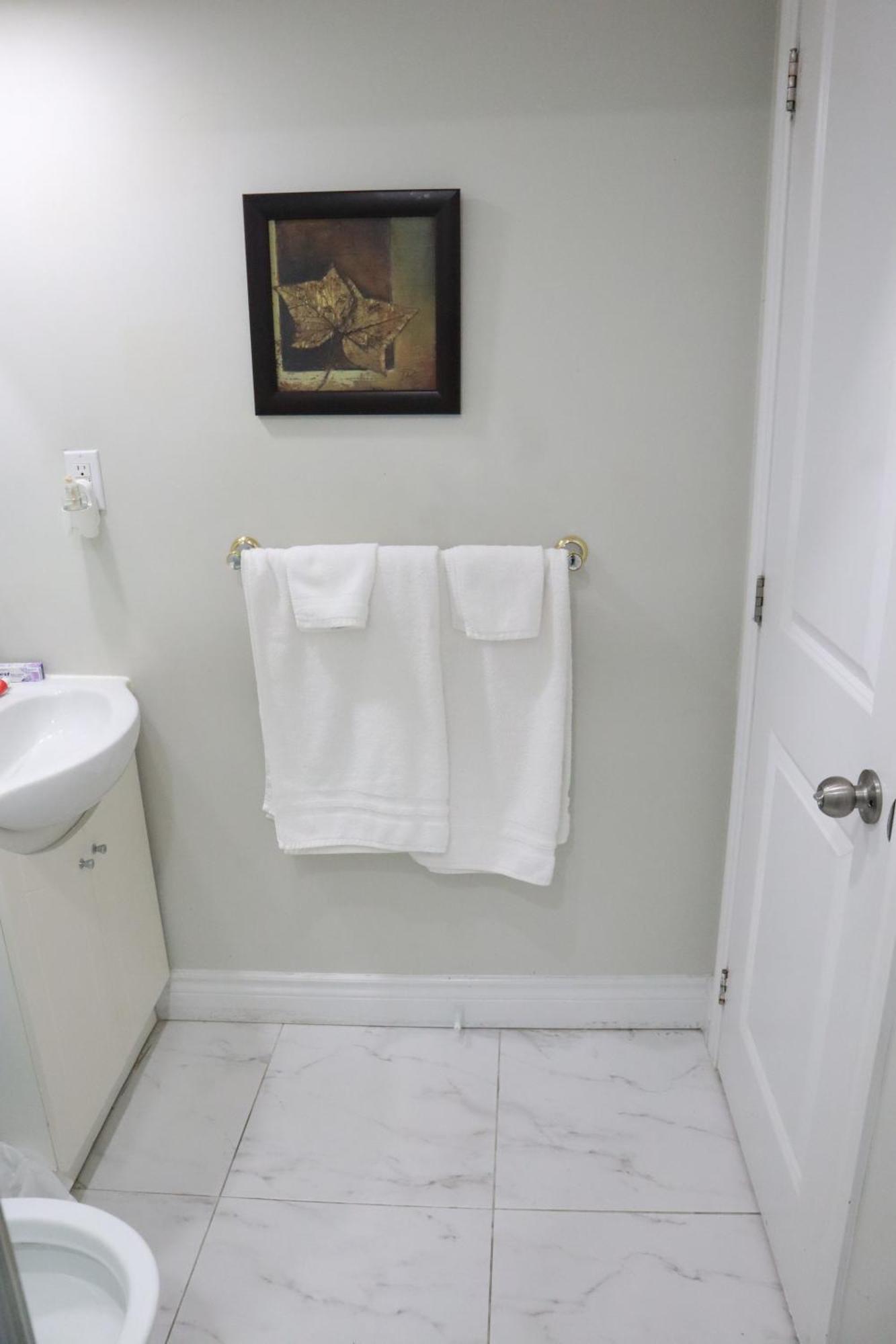 Stunning Furnished 2Bedroom/2Washroom Apartment Brampton Kültér fotó