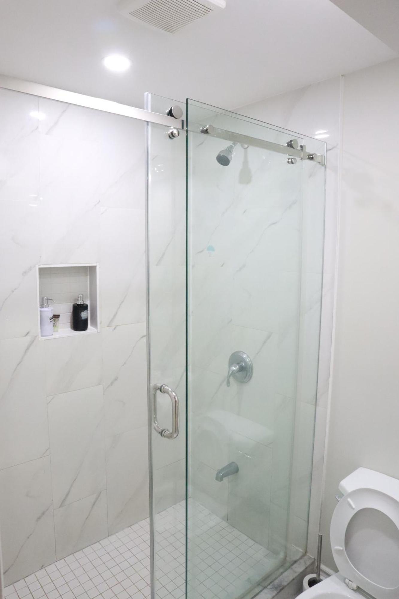 Stunning Furnished 2Bedroom/2Washroom Apartment Brampton Kültér fotó